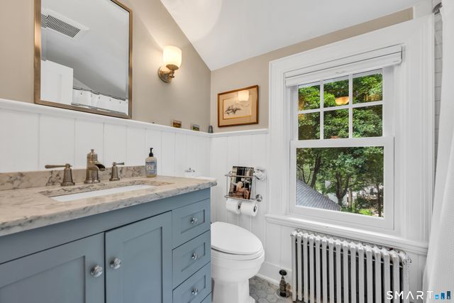 31 Mountain Road, Woodbury, CT 06798