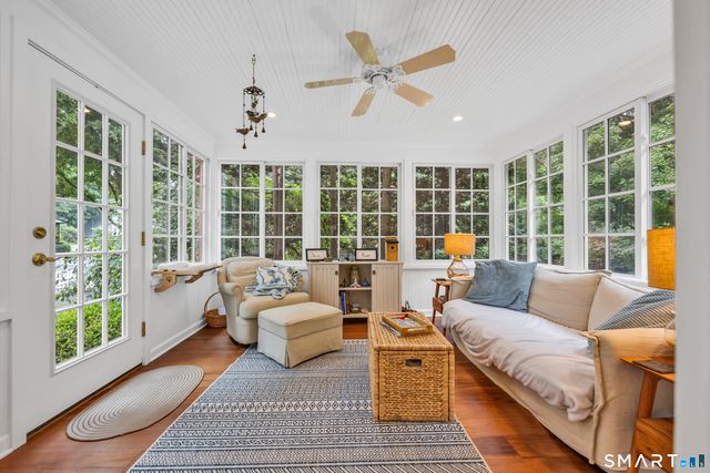 31 Mountain Road, Woodbury, CT 06798