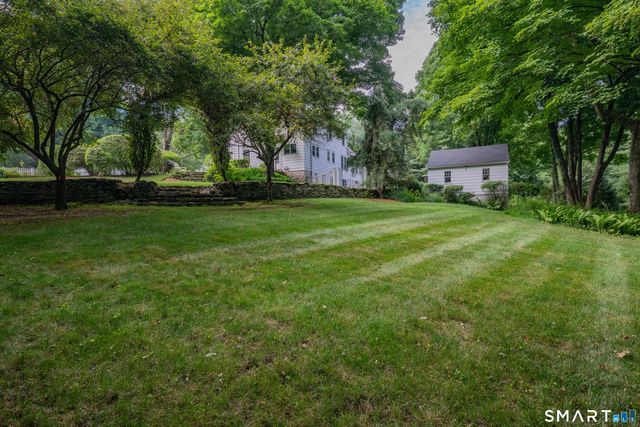 31 Mountain Road, Woodbury, CT 06798