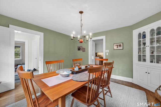 31 Mountain Road, Woodbury, CT 06798
