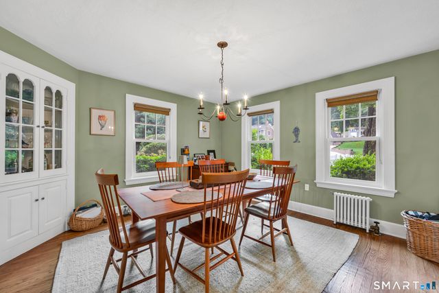 31 Mountain Road, Woodbury, CT 06798