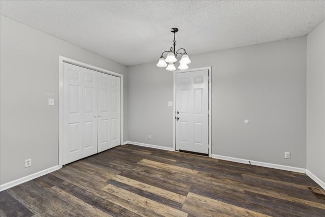 1075 Meshaw Trail, Clarksville, TN 37040