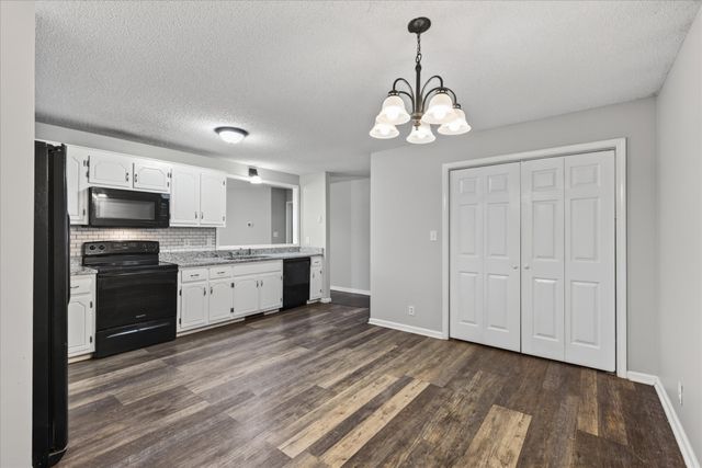 1075 Meshaw Trail, Clarksville, TN 37040