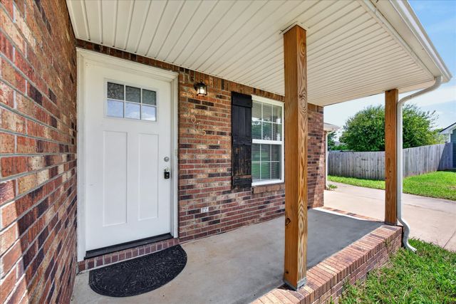 1075 Meshaw Trail, Clarksville, TN 37040