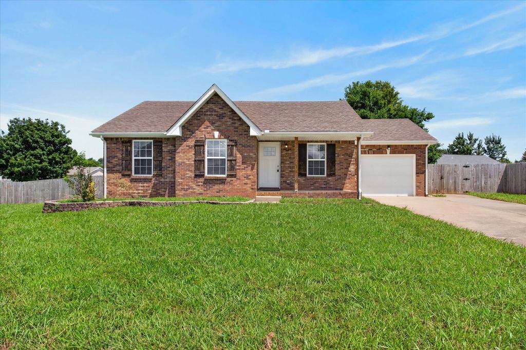 1075 Meshaw Trail, Clarksville, TN 37040