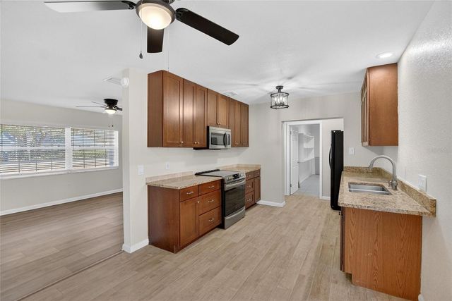 311 NE 5TH STREET, Mulberry, FL 33860