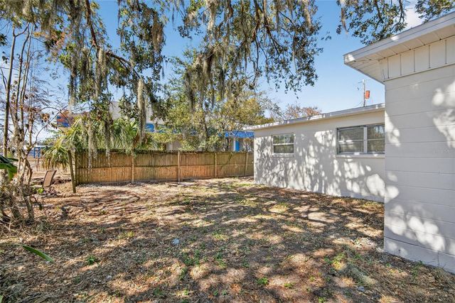 311 NE 5TH STREET, Mulberry, FL 33860