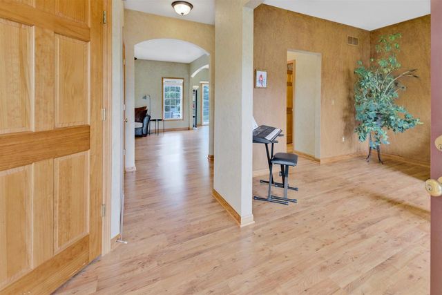 282 Lakeview Drive, Whitewater, WI 53190