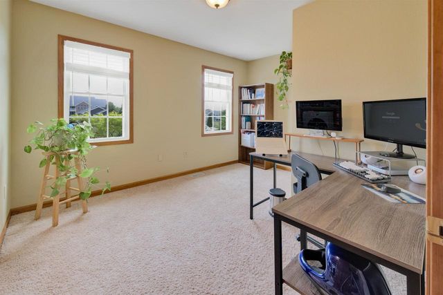 282 Lakeview Drive, Whitewater, WI 53190