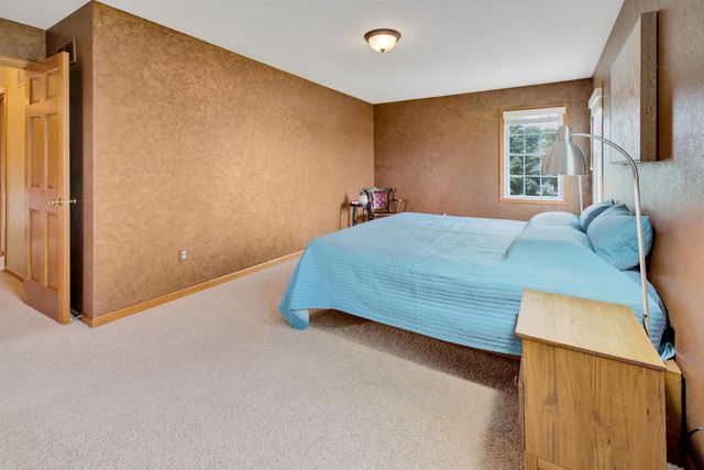 282 Lakeview Drive, Whitewater, WI 53190
