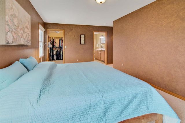 282 Lakeview Drive, Whitewater, WI 53190