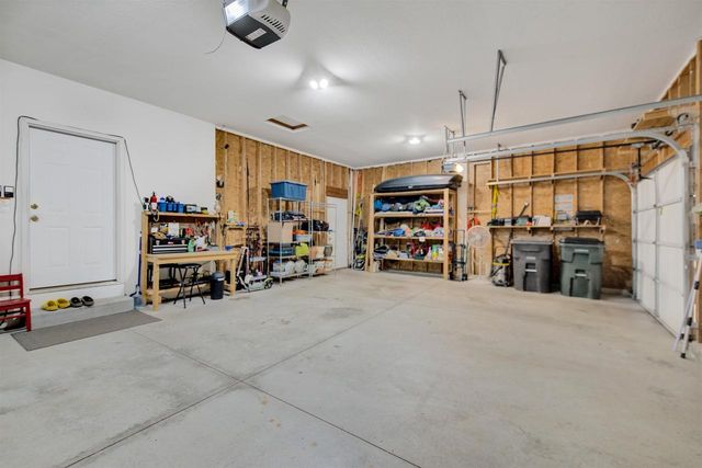 282 Lakeview Drive, Whitewater, WI 53190
