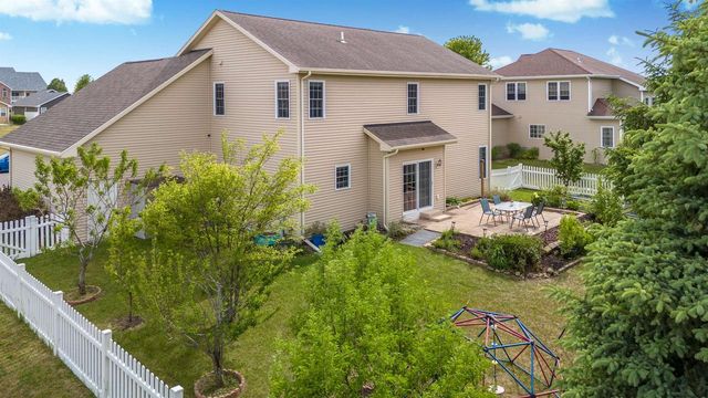 282 Lakeview Drive, Whitewater, WI 53190