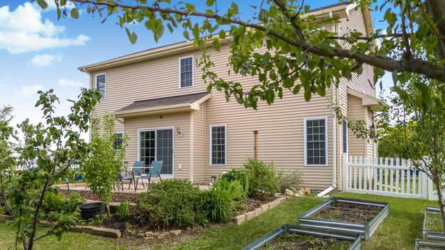 282 Lakeview Drive, Whitewater, WI 53190