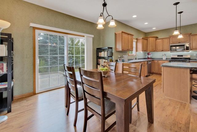 282 Lakeview Drive, Whitewater, WI 53190