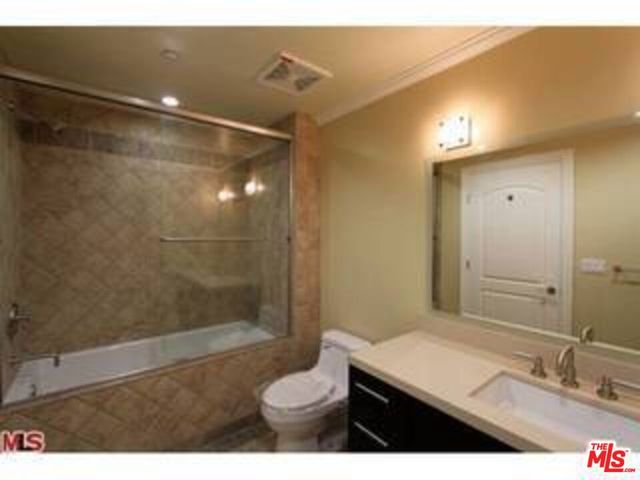 8612 Burton Way 301, Los Angeles, CA 90048
