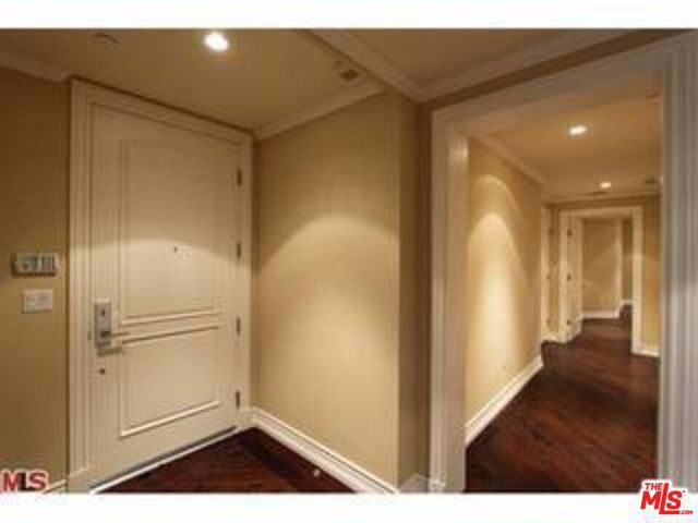8612 Burton Way 301, Los Angeles, CA 90048