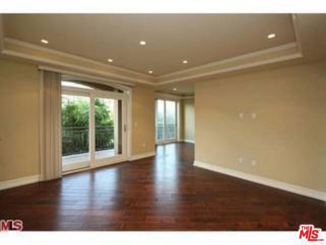 8612 Burton Way 301, Los Angeles, CA 90048