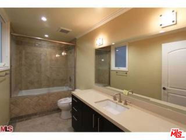 8612 Burton Way 301, Los Angeles, CA 90048