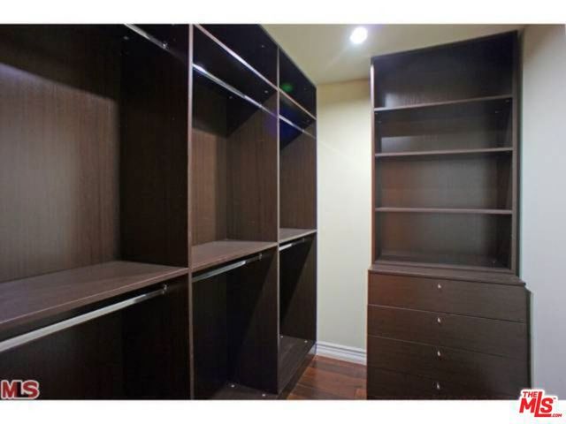 8612 Burton Way 301, Los Angeles, CA 90048
