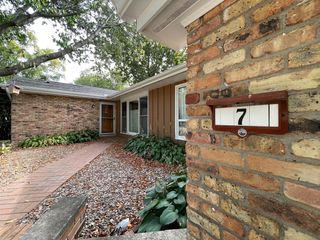 7 Mcdonald Court, Champaign, IL 61821