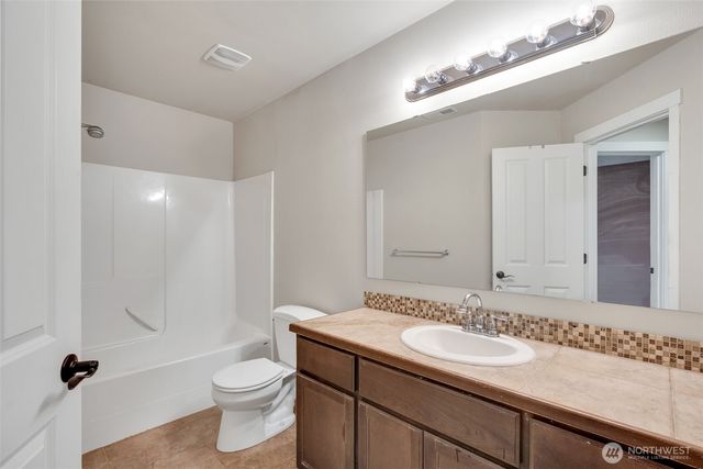 19319 87th Avenue Ct E, Graham, WA 98338