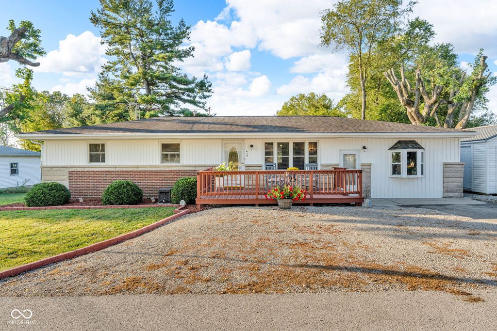 410 E Indiana Street, Bainbridge, IN 46105