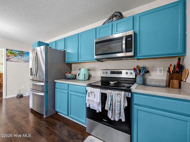 210 Bobwhite Road, Hubert, NC 28539