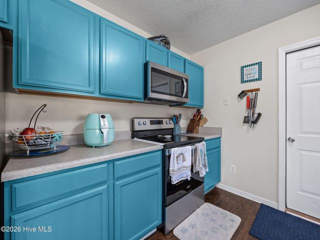 210 Bobwhite Road, Hubert, NC 28539