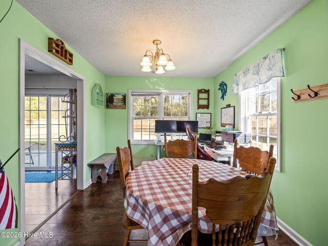 210 Bobwhite Road, Hubert, NC 28539