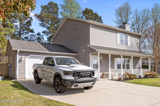 210 Bobwhite Road, Hubert, NC 28539