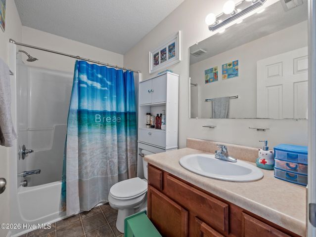 210 Bobwhite Road, Hubert, NC 28539