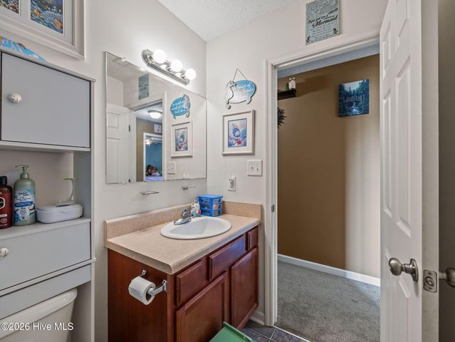 210 Bobwhite Road, Hubert, NC 28539