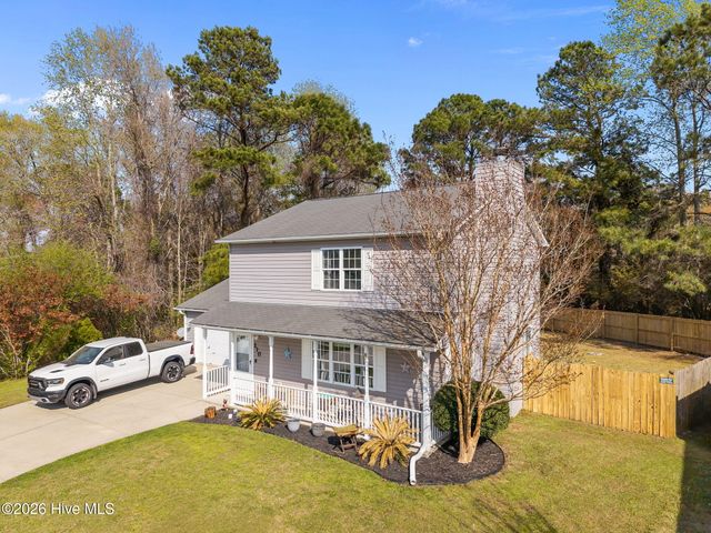 210 Bobwhite Road, Hubert, NC 28539