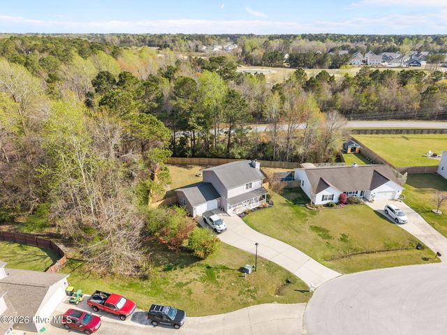 210 Bobwhite Road, Hubert, NC 28539