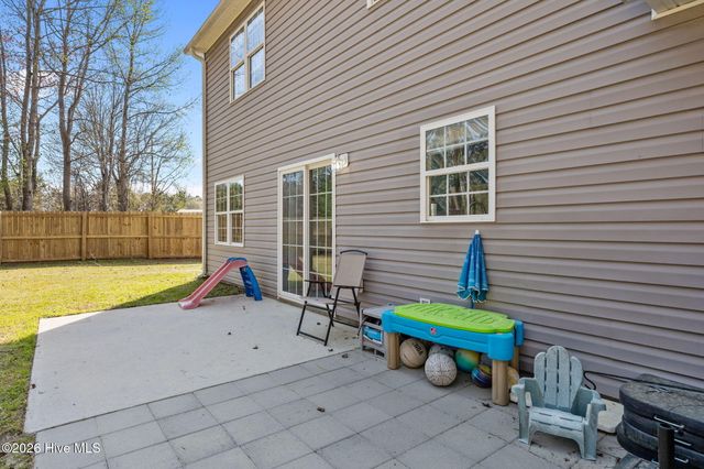 210 Bobwhite Road, Hubert, NC 28539