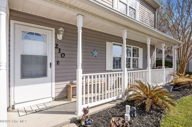 210 Bobwhite Road, Hubert, NC 28539