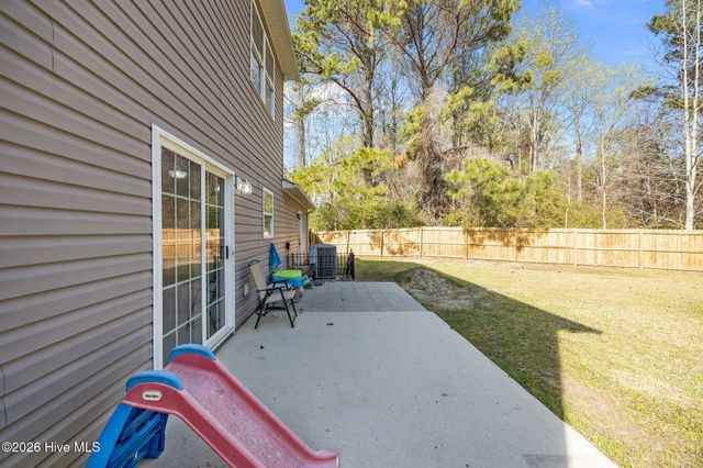 210 Bobwhite Road, Hubert, NC 28539