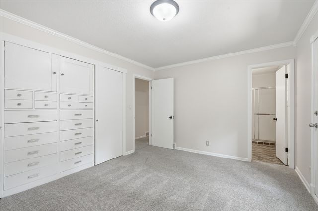 3538 Elmwood Ct, Cedar Rapids, IA 52402
