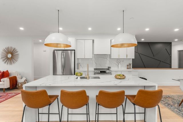 69 Electric Ave 1, Somerville, MA 02144