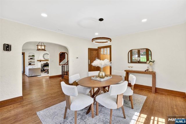 184 Old Short Hills Road, Millburn, NJ 07078