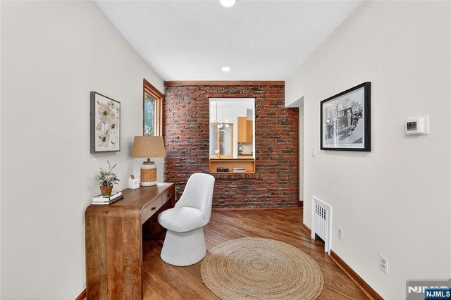 184 Old Short Hills Road, Millburn, NJ 07078
