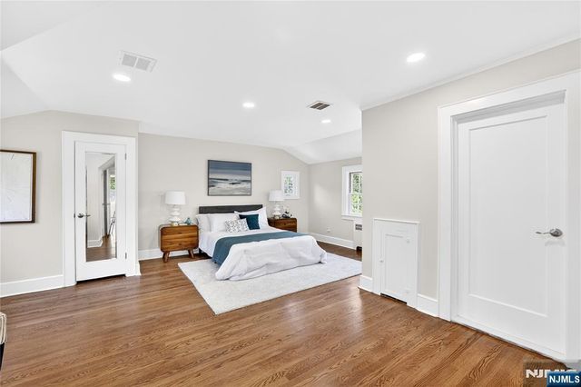 184 Old Short Hills Road, Millburn, NJ 07078