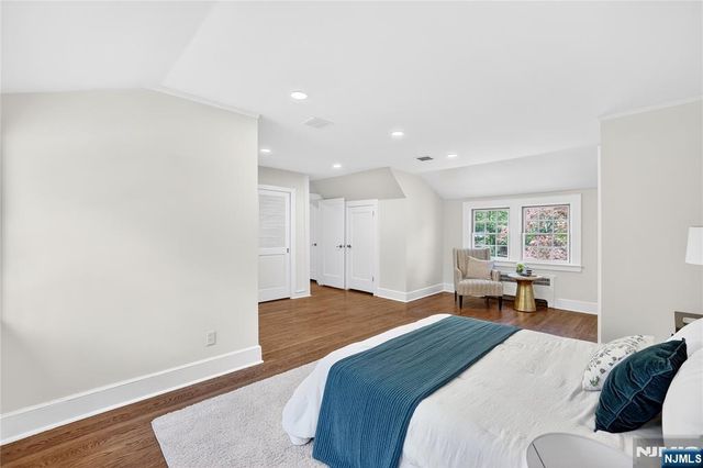 184 Old Short Hills Road, Millburn, NJ 07078