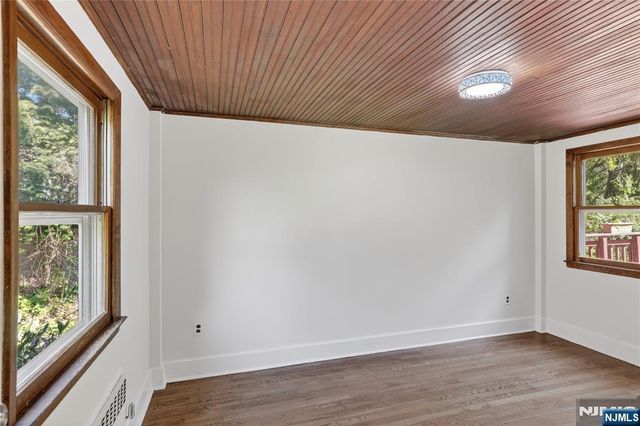 184 Old Short Hills Road, Millburn, NJ 07078