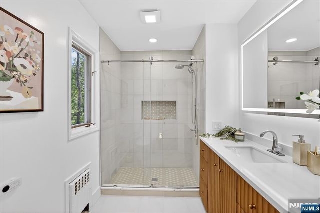 184 Old Short Hills Road, Millburn, NJ 07078