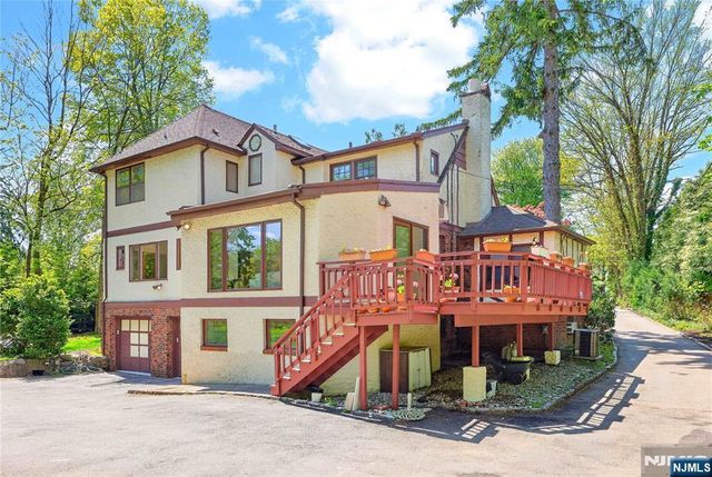184 Old Short Hills Road, Millburn, NJ 07078