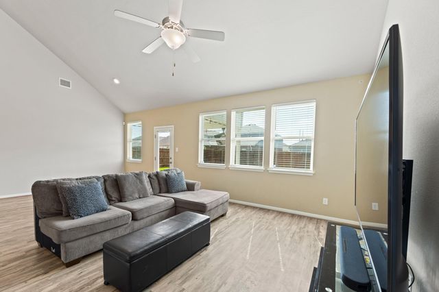 16905 Antioch Ave, Pflugerville, TX 78660