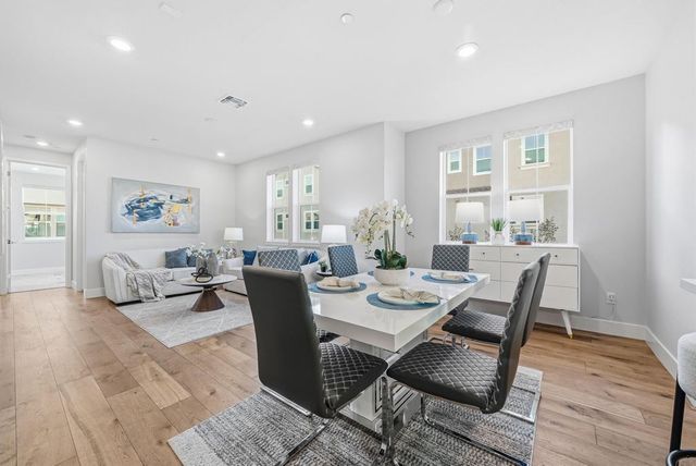 672 672 Amalfi Loop, Milpitas, CA 95035