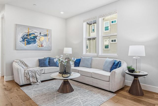 672 672 Amalfi Loop, Milpitas, CA 95035